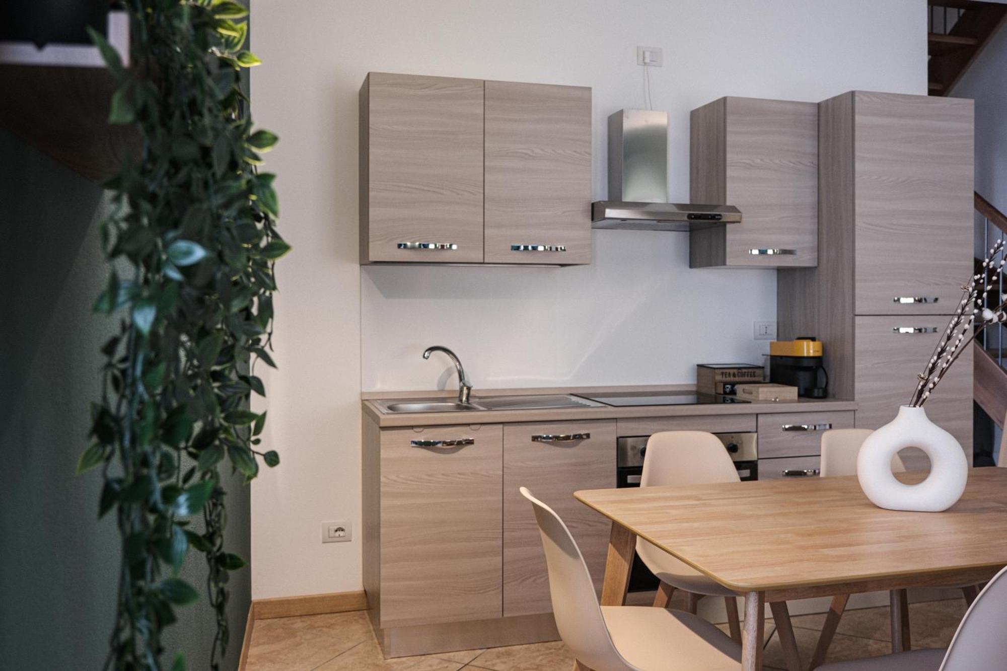 Apartment Charmescape Oldtown - 6 Min Walk To Berninaexpress *